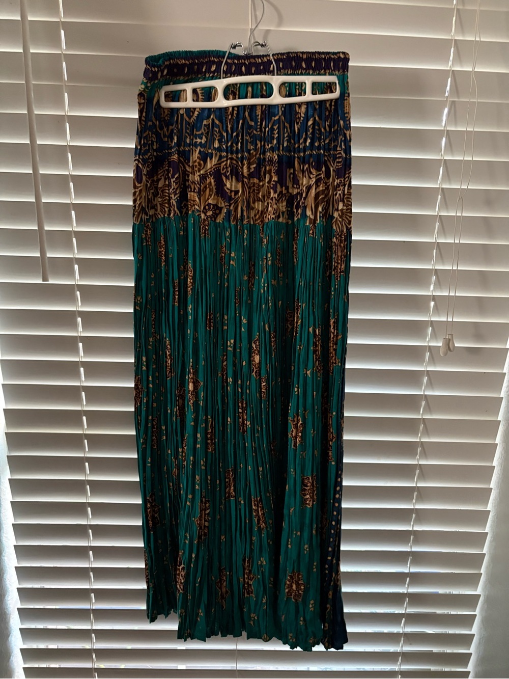 Vintage 90s Y2K Howard Wolf 8 Long Maxi Broom Skirt Teal and Blue Sz 8